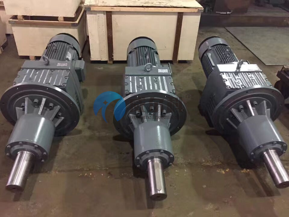 玖龍紙業(yè)訂購(gòu)我司非標(biāo)減速機(jī)9臺(tái)，維修十噸級(jí)減速機(jī)一臺(tái)